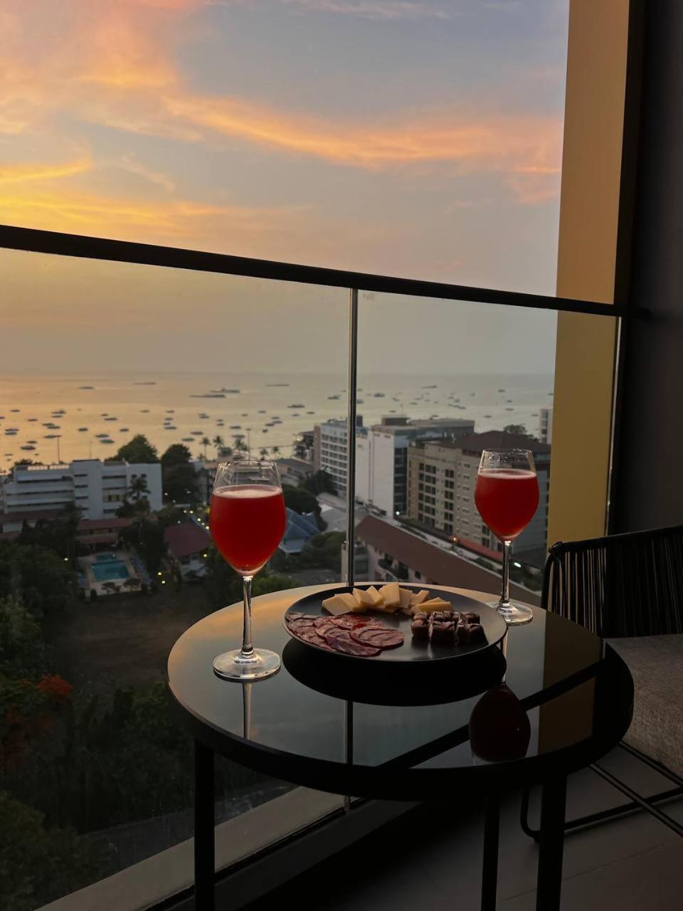 Condo Edge Central Паттая Екстер'єр фото